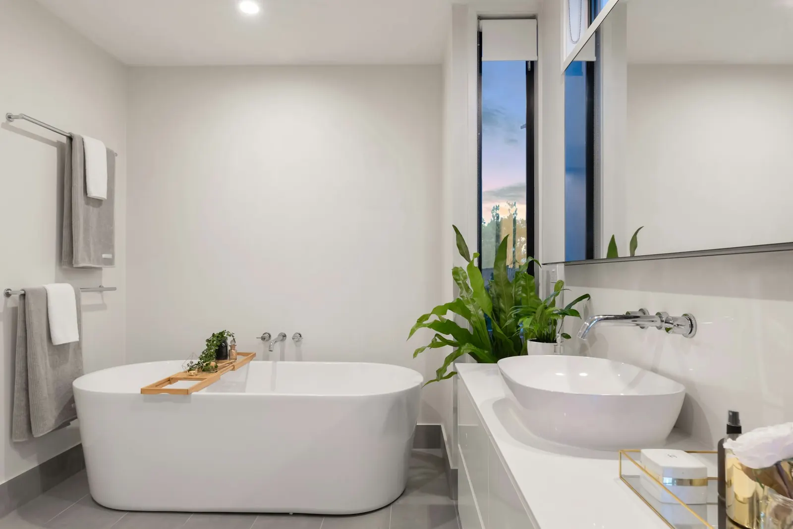 Modern bir banyo. Temsili görsel.